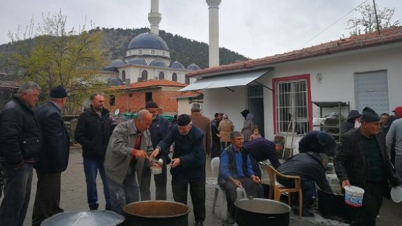 Maksutlu'da yağmur ve şükür duası