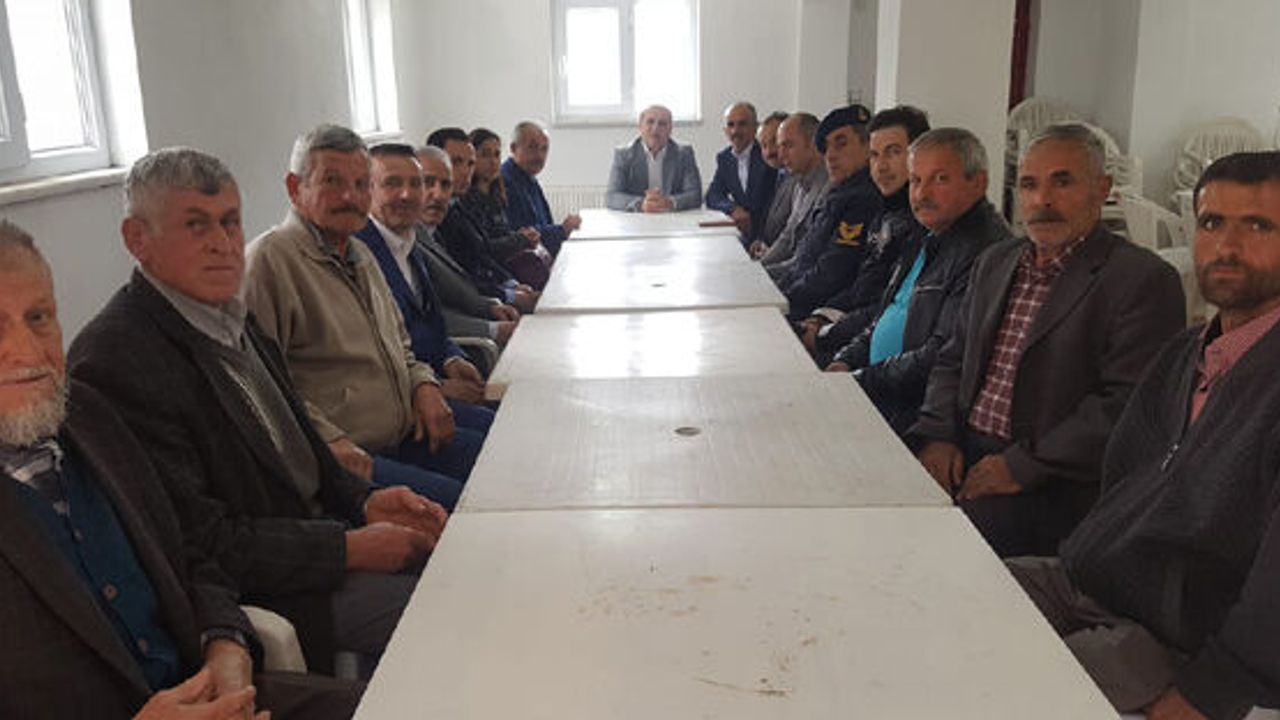 Kaymakam Taş köyleri tek tek geziyor