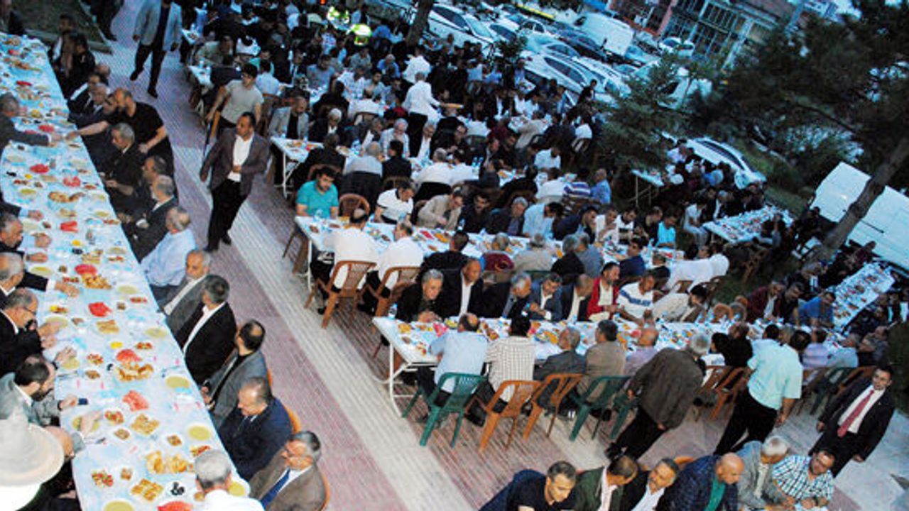 Protokol bu iftarda buluştu