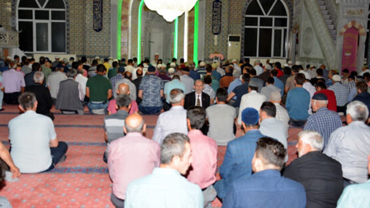 Kargı Mihri Hatun Camii doldu taştı