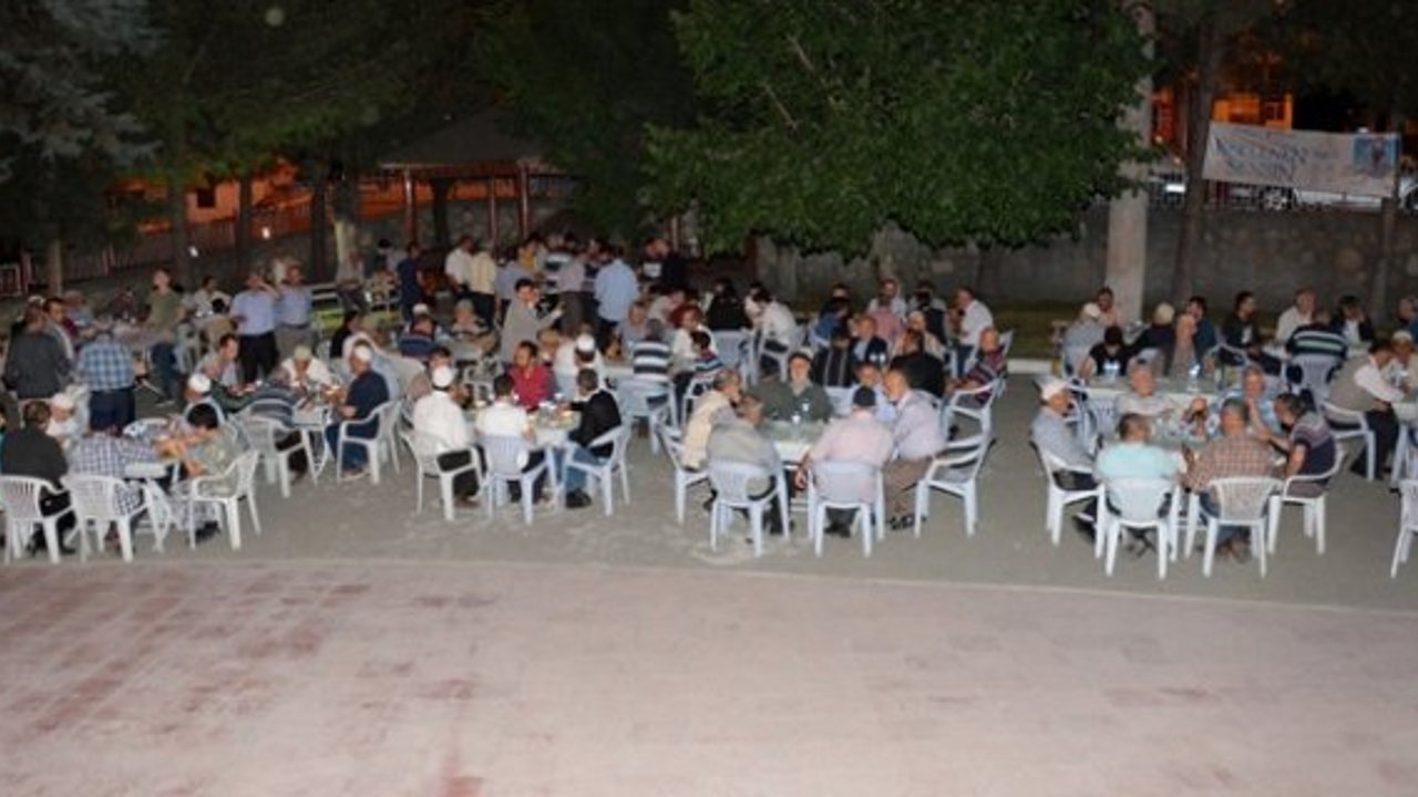 Kargılı cemaat sahurda buluştu