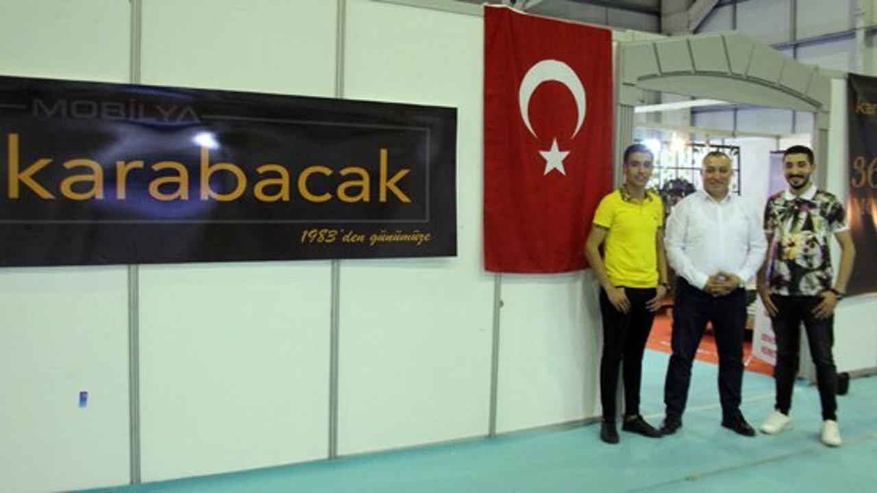 Çorum’un gözdesi Karabacak Mobilya, fuarın da gözdesi oldu