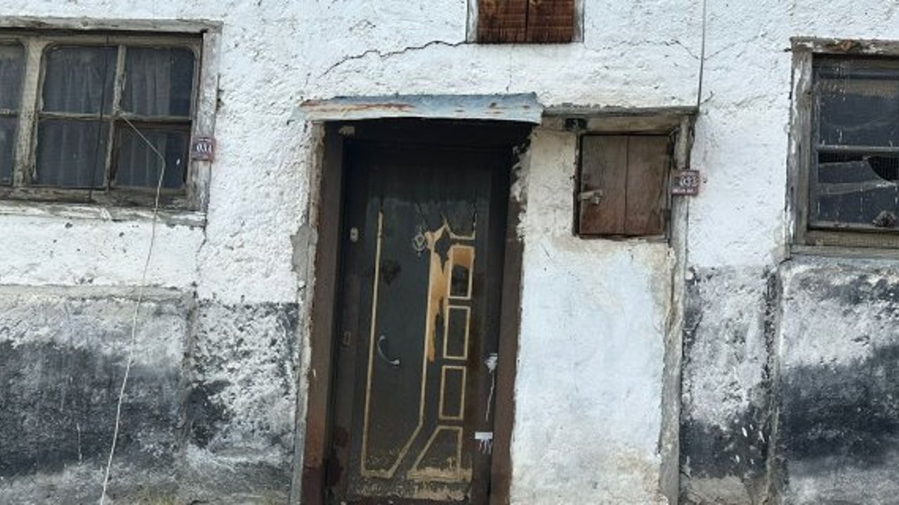 Kargı'da 60 yaşındaki kadın evinde ölü bulundu