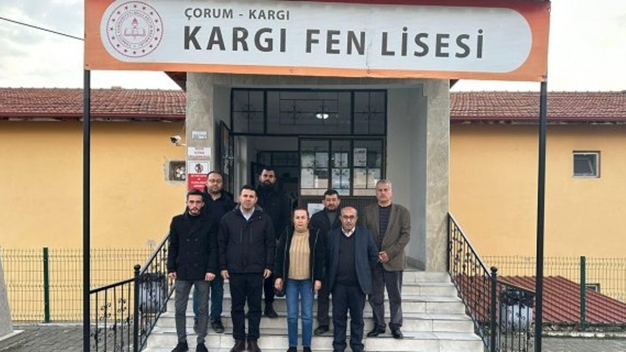 Kargı’daki 5 okula halı saha müjdesi!