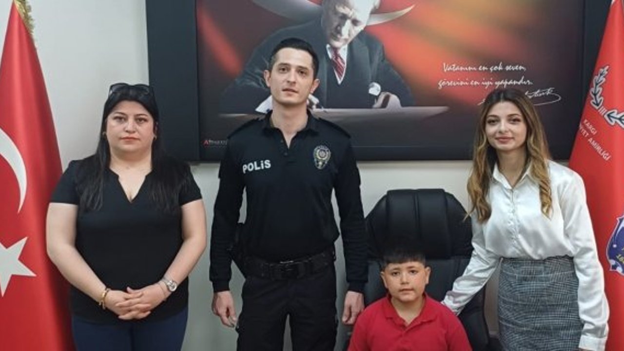 Kargı’da Emniyet makamı minik öğrenciye emanet edildi