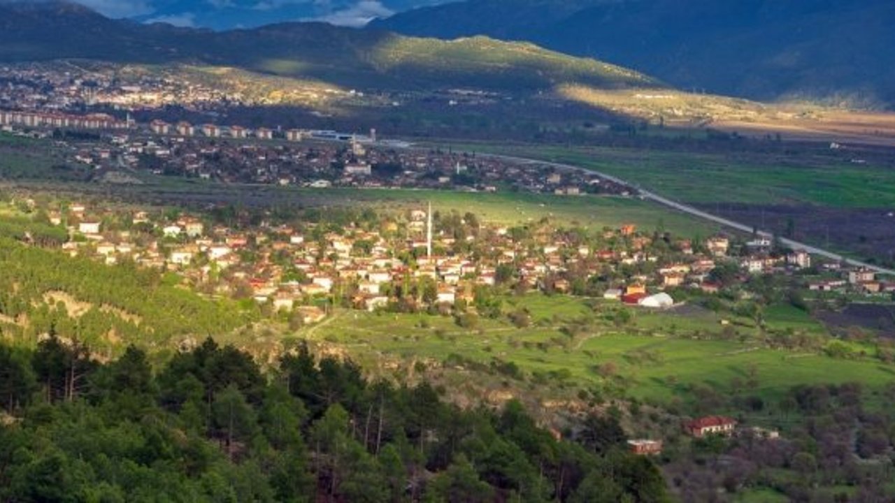Tarihten günümüze uzanan bir  savaş aleti ve ilçe adı: Kargı