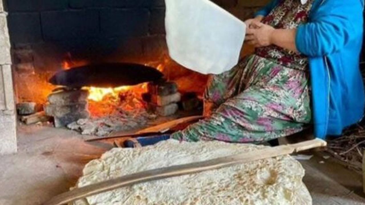 Kargı’da kış hazırlıkları başladı: Kadınlar yufka ekmeği mesaisinde