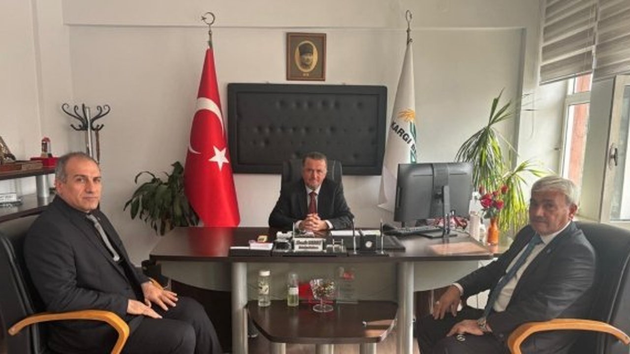 Gelecek Parti ilçe başkanlarından Başkan Hamit Dereli’ye ziyaret