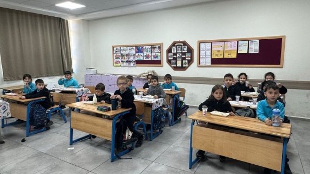 Cumhuriyet İlkokulu ve YBO’da Pilav Günü düzenlendi