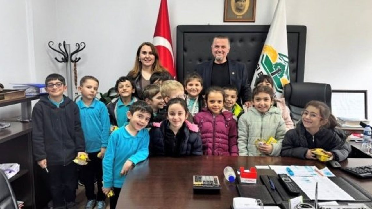 Cumhuriyet YİBO öğrencilerinden Başkan Dereli’ye ziyaret