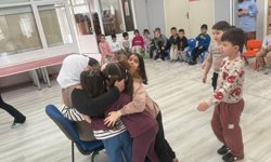 Zeynep Teyze anlattı, minikler hayranlıkla dinledi