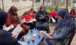 Kargı’da veli ve öğrenciler Kütüphane Haftası’nda birlikte kitap okudu