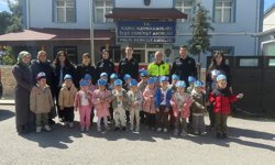 Miniklerden Polis Haftası’nda anlamlı ziyaret