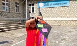 Kargı’da öğrenciler dileklerini gökyüzüne bıraktı