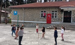 Kargı’da minikler Kazak oyunu “Tayak” ile kültürleri tanıdı