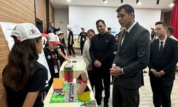 Kargı’da TÜBİTAK Bilim Fuarı yoğun katılımla açıldı