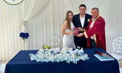Sinem & Mert çiftinin nikahını Başkan Dereli kıydı