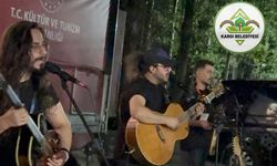 Açık havada sinema  ve canlı müzik keyfi