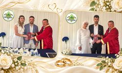 Başkan Dereli genç çiftlerin nikâhını kıydı