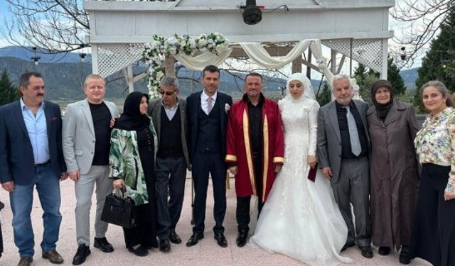 Başkan Dereli nikâh kıydı