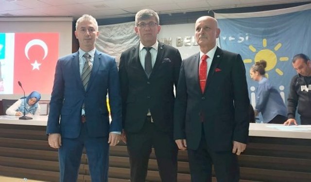 İYİ Parti İlçe Başkanı Cemil Sözen güven tazeledi