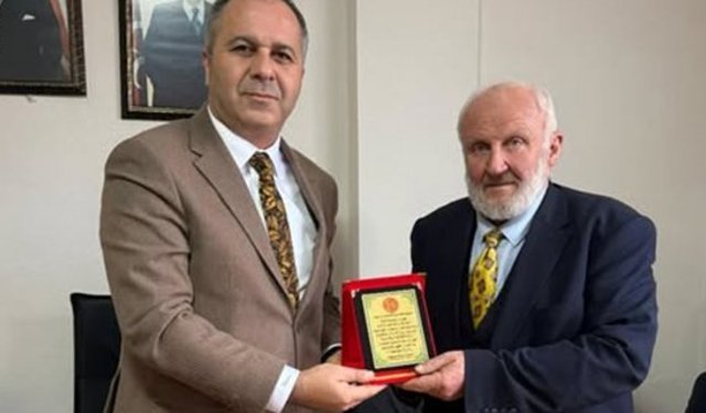 MHP İl Başkanı Çıplak'tan Erdoğan’a teşekkür plaketi