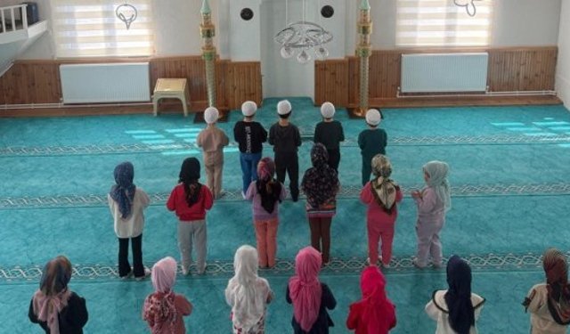 Kargı’da minik öğrencilerden cami ziyareti