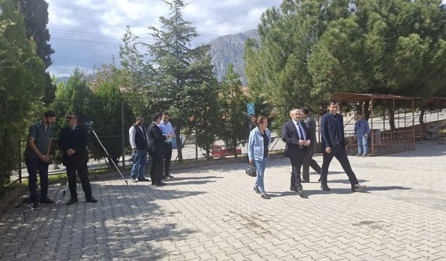 Cemil Çağlar, Kargı'daki eğitim yatırımlarını yerinde inceledi