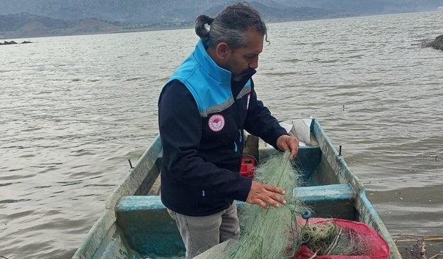 Kaçak avcılığa geçit yok: 800 metre ağ ele geçirildi