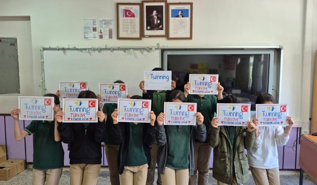 Atatürk İlk-Ortaokulu’nda eTwinning Günü kutlandı