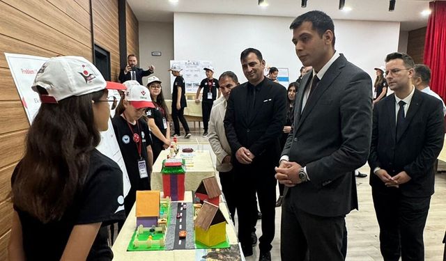 Kargı’da TÜBİTAK Bilim Fuarı yoğun katılımla açıldı