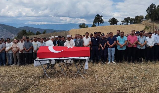 Kargılı Uzman Çavuş Rüstem Çilingir toprağa verildi