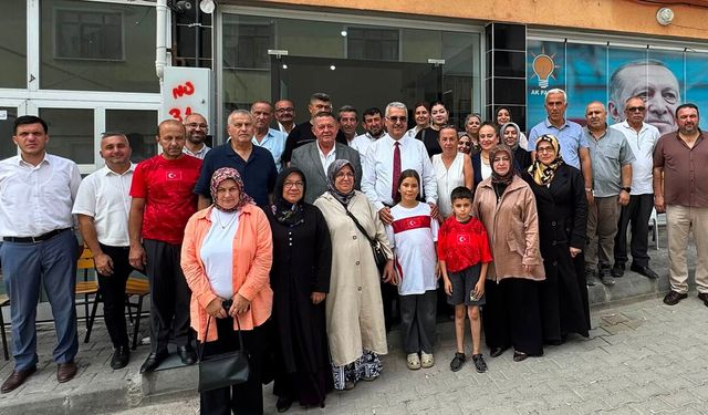 Ahlatcı Kargı’da muhtarlarla bir araya geldi: Talepleri tek tek not aldı