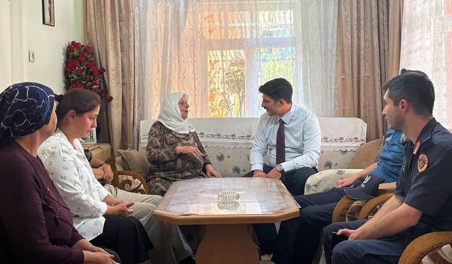 Göreve başladı: İlk olarak şehit annesini ziyaret etti