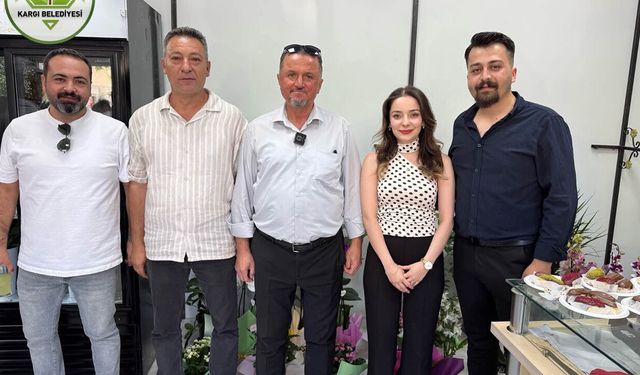 Çağla Güleç Çiçekçilik ve İç Giyim Mağazası hizmete girdi