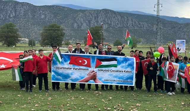 Filistinli çocuklar için yürüdüler: “Uçurtmalar Vurulmasın, Gökyüzü Çocuklara Kalsın”