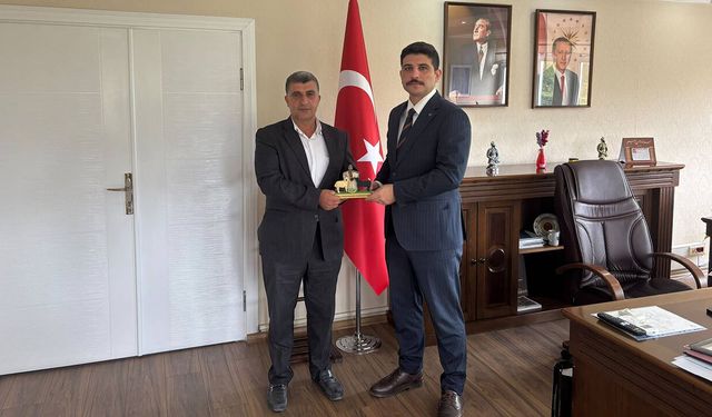 Kerem Tokmak, Kaymakam Furkan Türkay Kayış’ı ziyaret etti