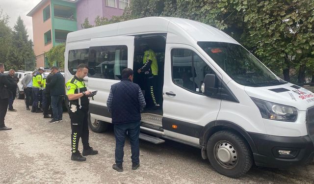 Kargı’da servis şoförleri ve rehber personele eğitim verildi