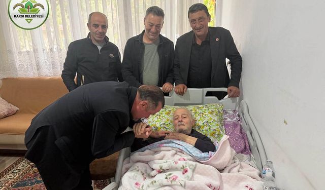 Başkan Dereli’den Kemal İpek’e geçmiş olsun ziyareti