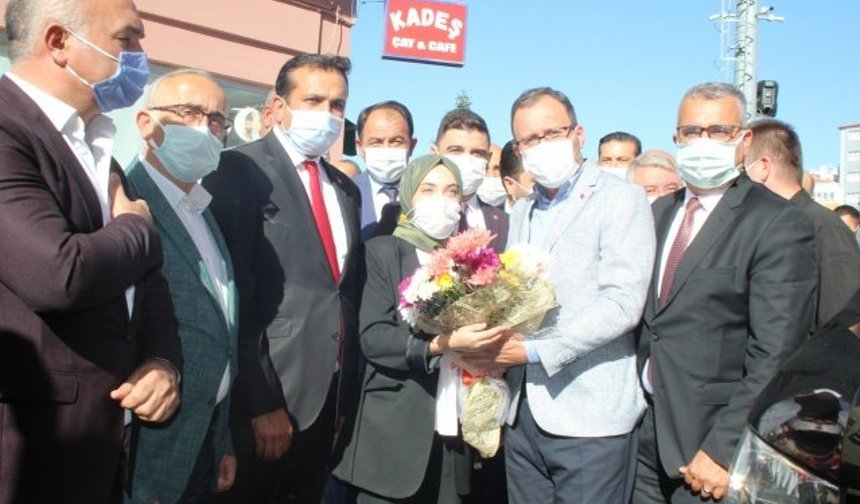 Bakan Kasapolğu'ndan ilçelere spor yatırımı sözü