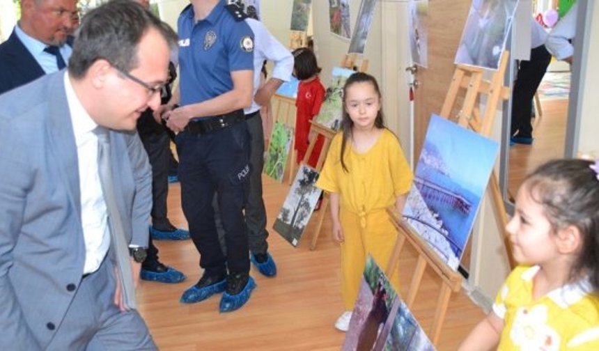 Anaokulu öğrencileri kendi dünyalarını fotoğrafladı