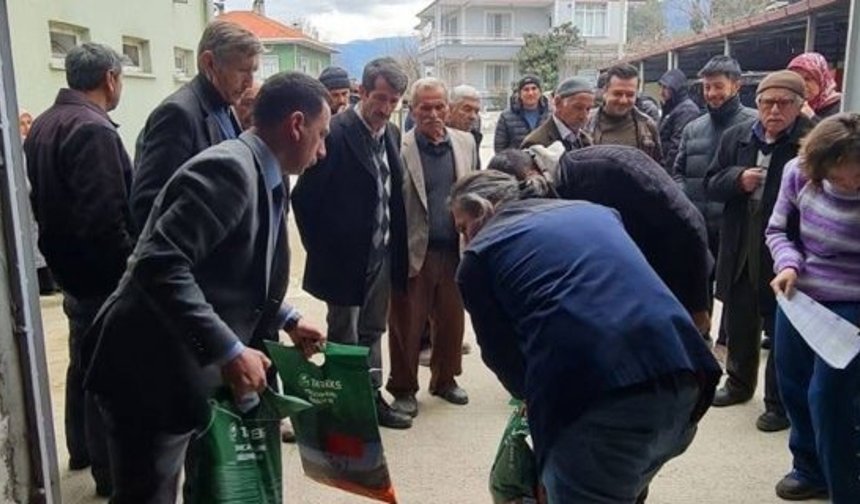 Kargı’da hak sahibi çiftçilere yonca tohumu dağıtıldı
