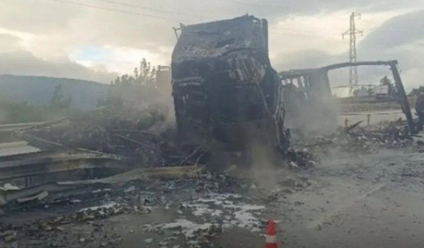 Kargı’da D-100 Karayolunda TIR alev aldı: Sürücü mucizevi şekilde kurtuldu!