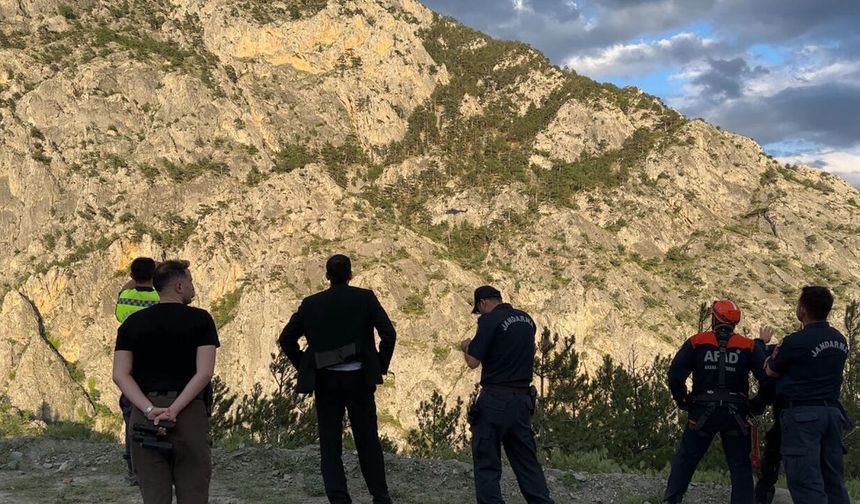 Kargı'da kaybolan vatandaş askeri helikopterle kurtarıldı