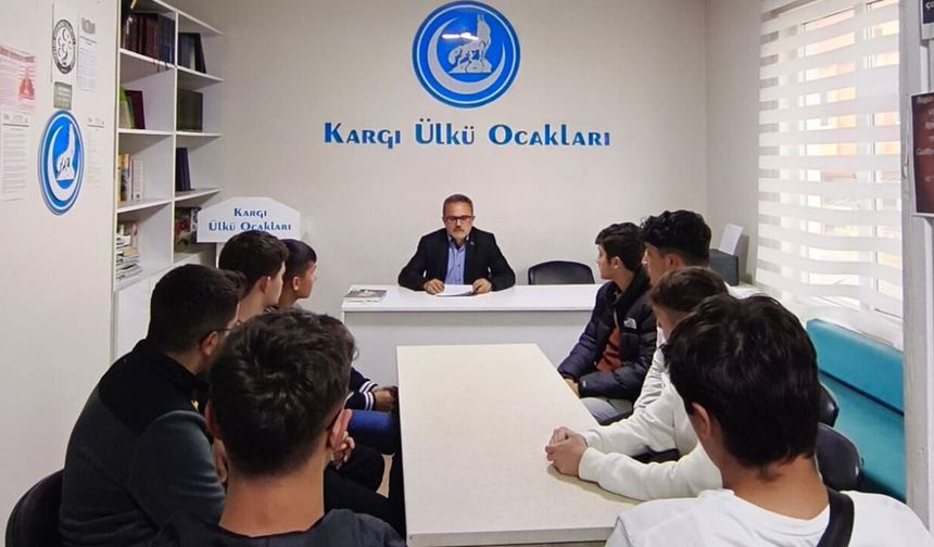Kargı Ülkü Ocakları'nda haftalık seminer programı gerçekleştirildi