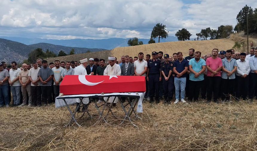 Kargılı Uzman Çavuş Rüstem Çilingir toprağa verildi
