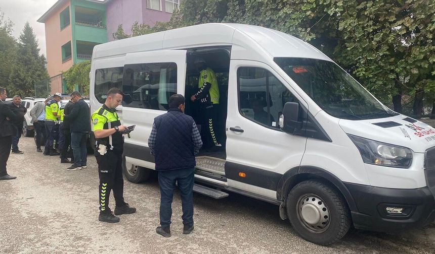 Kargı’da servis şoförleri ve rehber personele eğitim verildi