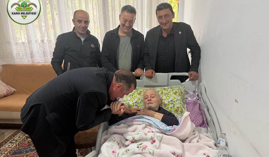Başkan Dereli’den Kemal İpek’e geçmiş olsun ziyareti