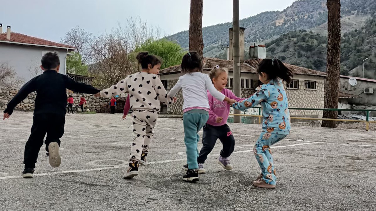 669797720 1365799978915026 8437580222887065522 N