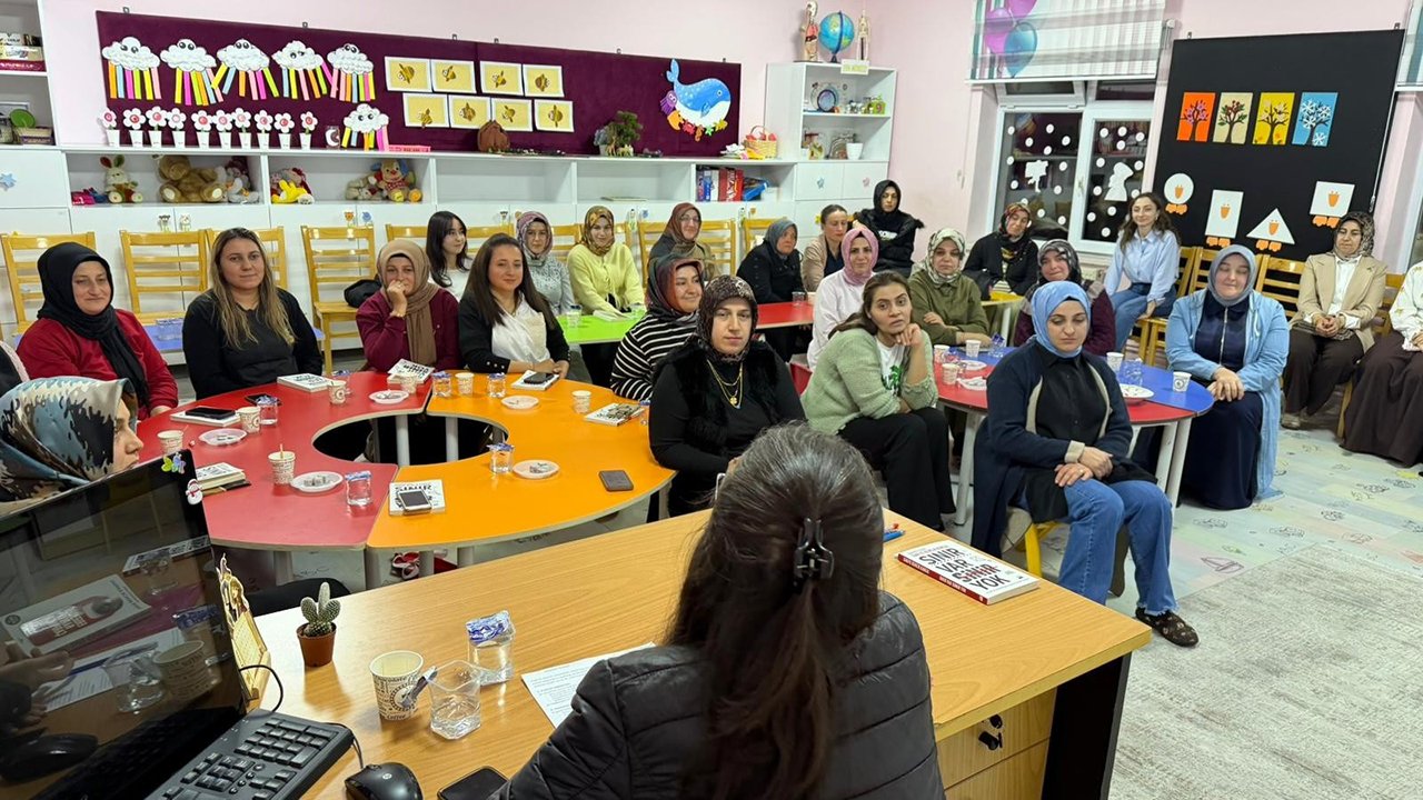 678313469 1378669074294783 4895017765519758310 N